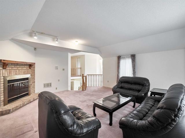35 Westmoreland Crt, House detached with 4 bedrooms, 3 bathrooms and 6 parking in Markham ON | Image 24