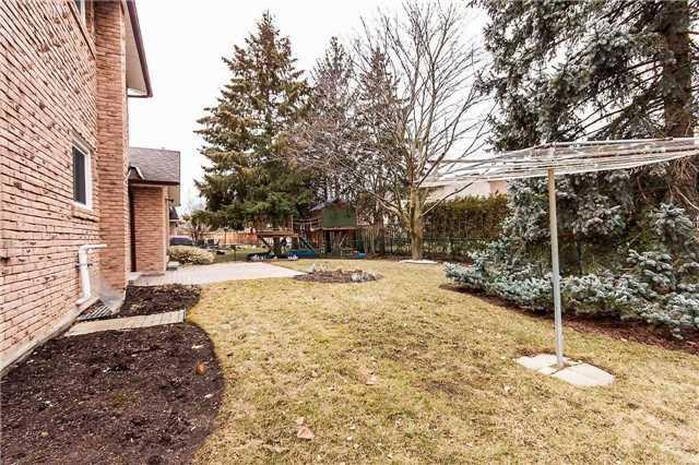 431 Kerrybrook Dr, House detached with 4 bedrooms, 3 bathrooms and 2 parking in Richmond Hill ON | Image 17