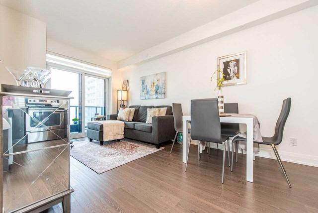 2711 - 3700 Highway 7, Condo with 2 bedrooms, 2 bathrooms and 1 parking in Vaughan ON | Image 2