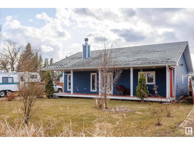 4620 45 Ave, House detached with 3 bedrooms, 2 bathrooms and null parking in Alberta Beach AB | Image 3