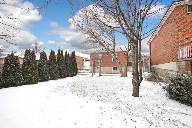 83 Furnival Rd, House detached with 2 bedrooms, 2 bathrooms and 4 parking in Toronto ON | Image 13