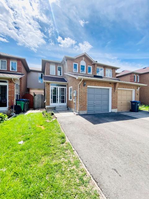 94 Lauraglen Cres, House attached with 3 bedrooms, 3 bathrooms and 7 parking in Brampton ON | Card Image
