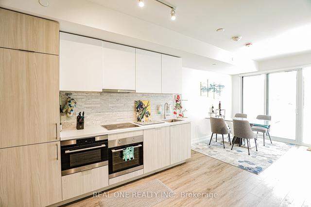 606 - 15 Queens Quay E, Condo with 1 bedrooms, 1 bathrooms and 0 parking in Toronto ON | Image 3