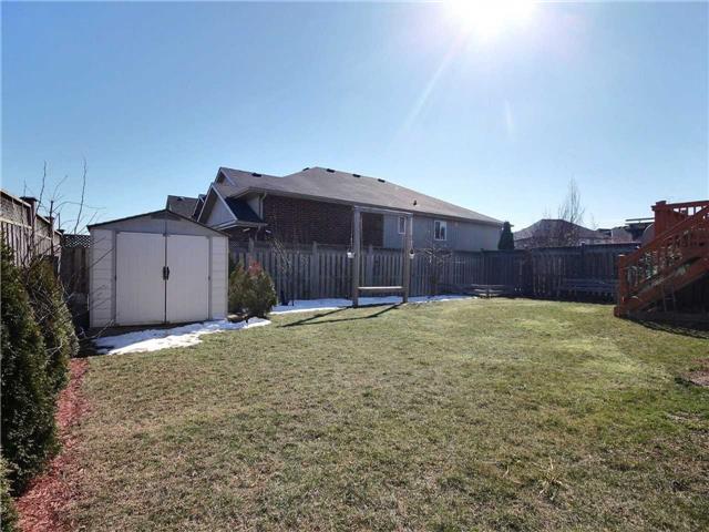 8480 Glavcic Dr, House detached with 3 bedrooms, 2 bathrooms and 8 parking in Niagara Falls ON | Image 7