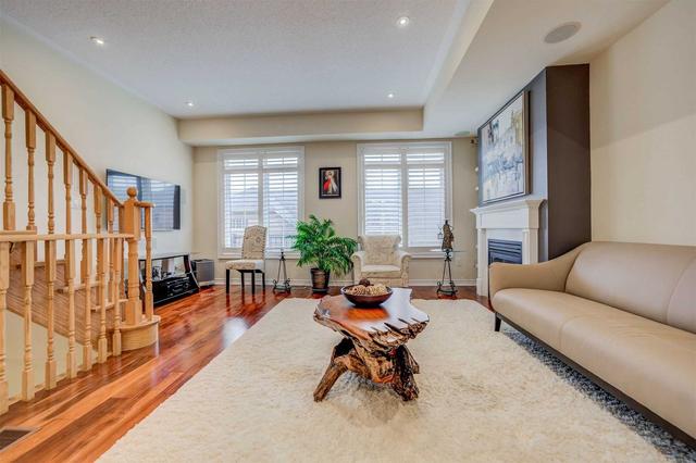77 Ramage Lane, House semidetached with 3 bedrooms, 4 bathrooms and 2 parking in Toronto ON | Image 2