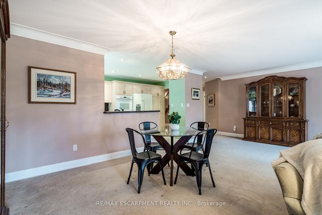 7 Gillespie Cres, House semidetached with 3 bedrooms, 4 bathrooms and 4 parking in Hamilton ON | Image 5