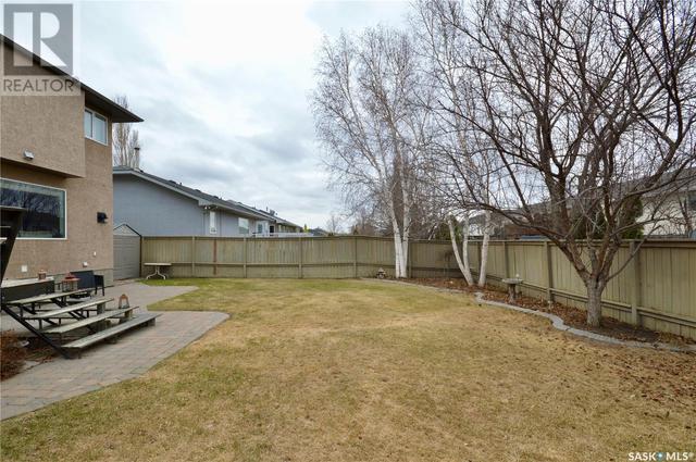 114 Bourgonje Crescent, House detached with 5 bedrooms, 4 bathrooms and null parking in Saskatoon SK | Image 12