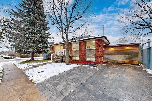 47 Wildlark Dr, House detached with 3 bedrooms, 4 bathrooms and 2 parking in Toronto ON | Image 12