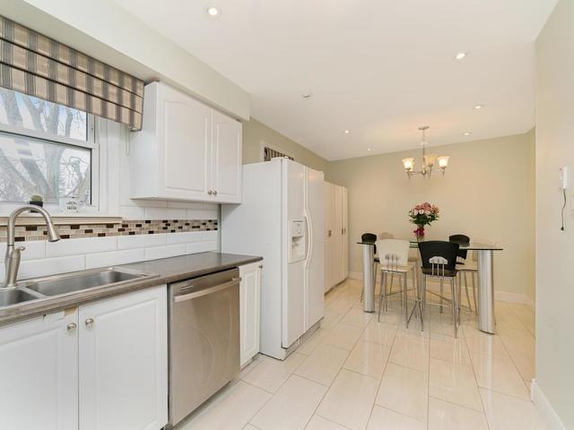 7340 Copenhagen Unit 17 Rd, Townhouse with 3 bedrooms, 2 bathrooms and 1 parking in Mississauga ON | Image 10