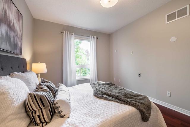 43 Ault Cres, House detached with 2 bedrooms, 2 bathrooms and 3 parking in Whitby ON | Image 11