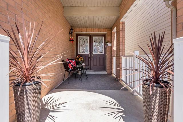 247 Featherstone Rd, House detached with 3 bedrooms, 3 bathrooms and 3 parking in Milton ON | Image 11