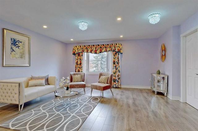 398 Weldrick Rd E, House detached with 5 bedrooms, 4 bathrooms and 6 parking in Richmond Hill ON | Image 21