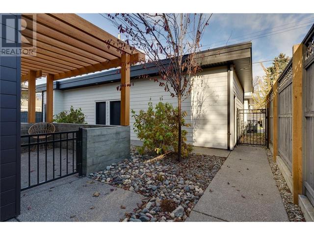 4 - 794 Martin Avenue, House attached with 2 bedrooms, 2 bathrooms and 1 parking in Kelowna BC | Image 21