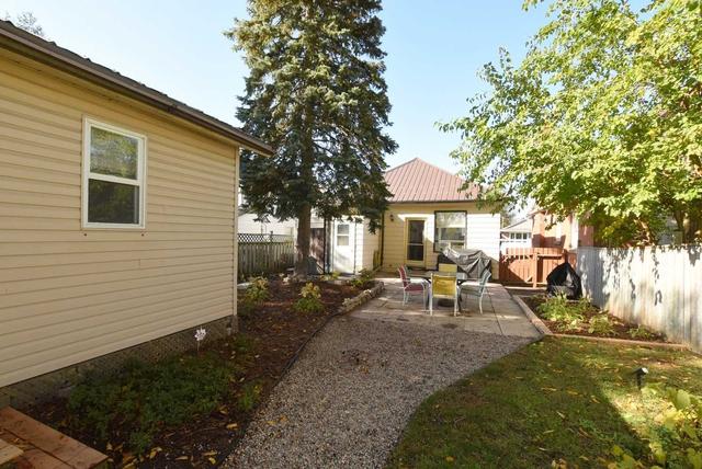 5 Esther St, House detached with 2 bedrooms, 1 bathrooms and 1 parking in Brantford ON | Image 15
