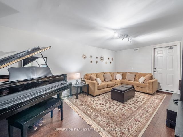 2675a Bathurst St, House attached with 4 bedrooms, 3 bathrooms and 1 parking in Toronto ON | Image 29
