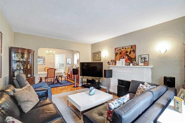 40 & 42 Strathgowan Ave, House detached with 4 bedrooms, 4 bathrooms and 4 parking in Toronto ON | Image 22