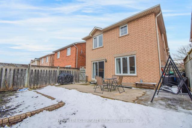 96 Mosley Cres, House detached with 4 bedrooms, 5 bathrooms and 5.5 parking in Brampton ON | Image 35