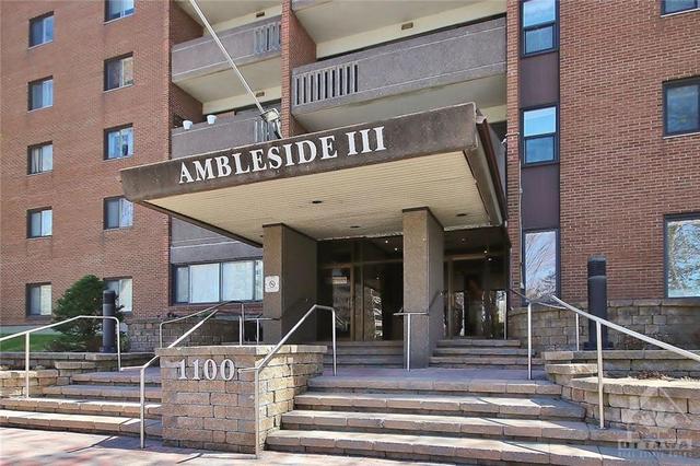 309 - 1100 Ambleside Drive, Condo with 2 bedrooms, 1 bathrooms and 1 parking in Ottawa ON | Image 1