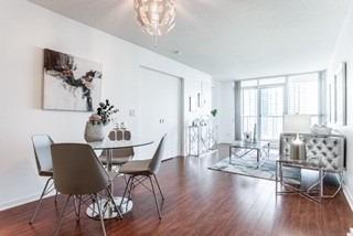 1604 - 208 Queens Quay W, Condo with 1 bedrooms, 2 bathrooms and 1 parking in Toronto ON | Image 3