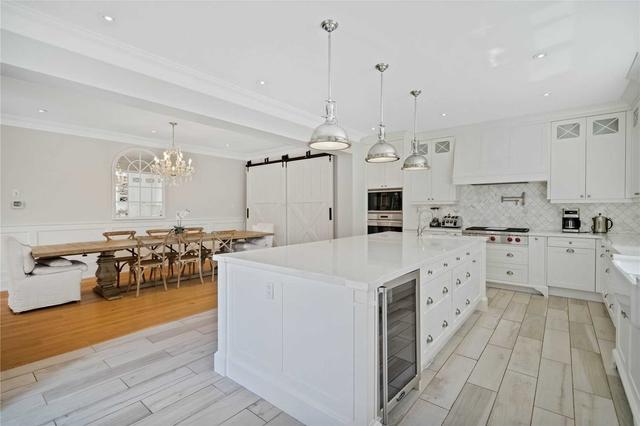 17 Hill Garden Rd, House detached with 5 bedrooms, 5 bathrooms and 8 parking in Toronto ON | Image 38