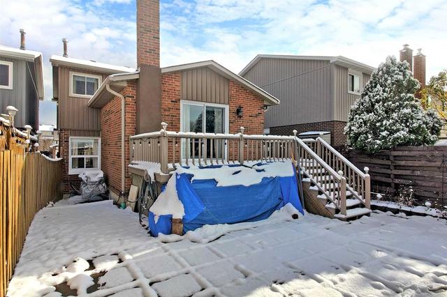 26 Ashurst Cres, House detached with 3 bedrooms, 2 bathrooms and 3 parking in Brampton ON | Image 4
