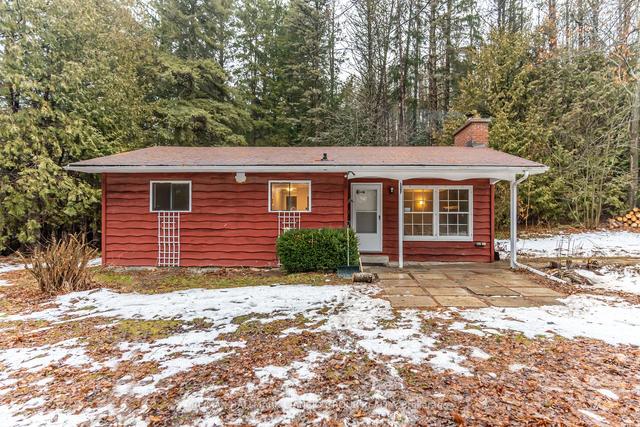 4040 Concession 6 Rd, House detached with 2 bedrooms, 1 bathrooms and 8 parking in Uxbridge ON | Image 1