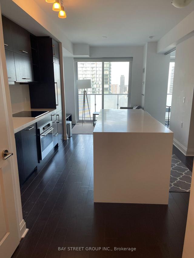 2811 - 1080 Bay St, Condo with 1 bedrooms, 1 bathrooms and 0 parking in Toronto ON | Image 7