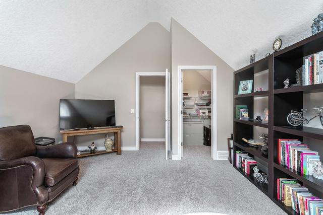 23 Discovery Ridge Lane Sw, House detached with 3 bedrooms, 2 bathrooms and 4 parking in Calgary AB | Image 26