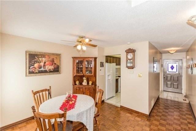 Upper - 33 Lindridge Ave, House detached with 3 bedrooms, 2 bathrooms and 1 parking in Brampton ON | Image 2