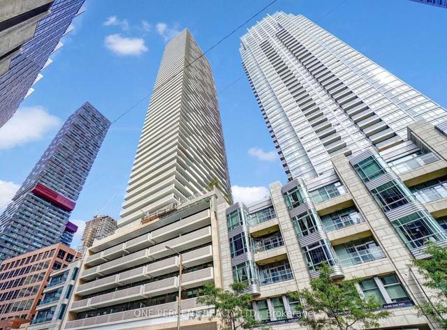 3711 - 2221 Yonge St, Condo with 1 bedrooms, 1 bathrooms and 0 parking in Toronto ON | Image 12