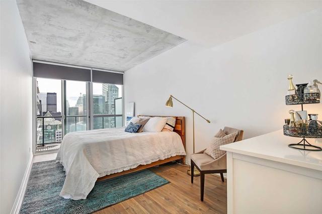 lph4102 - 88 Blue Jays Way, Condo with 2 bedrooms, 3 bathrooms and 2 parking in Toronto ON | Image 5