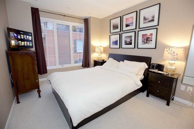 1108 - 5 Everson Dr, Townhouse with 2 bedrooms, 2 bathrooms and 1 parking in Toronto ON | Image 9