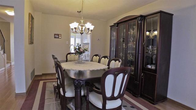 364 Fiona Terr, House detached with 3 bedrooms, 3 bathrooms and 6 parking in Mississauga ON | Image 3