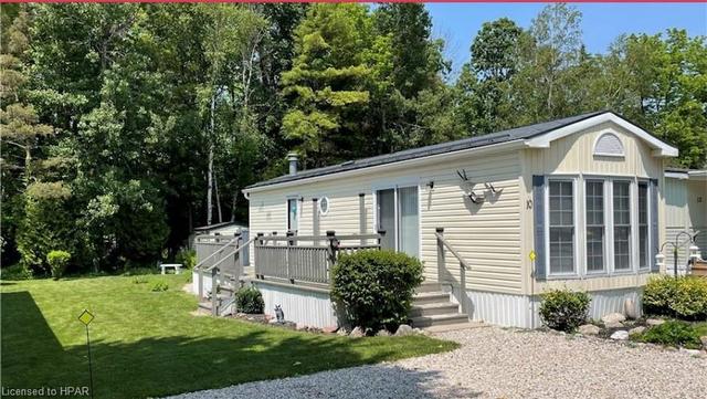 77307 Bluewater Hwy   10 Club Terrace, House detached with 1 bedrooms, 1 bathrooms and 2 parking in Central Huron ON | Image 1