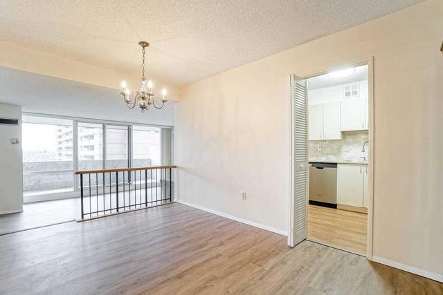 1509 - 260 Scarlett Rd, Condo with 2 bedrooms, 1 bathrooms and 1 parking in Toronto ON | Image 20