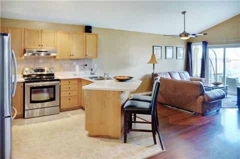 94 Taylor Dr, House detached with 2 bedrooms, 1 bathrooms and 2 parking in Barrie ON | Image 4