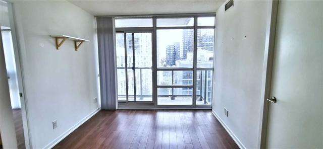 1005 - 68 Abell St, Condo with 2 bedrooms, 2 bathrooms and 1 parking in Toronto ON | Image 2