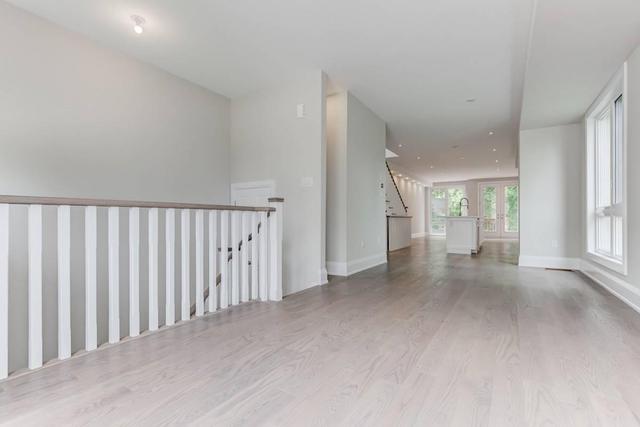 24 Carhartt Ave, House semidetached with 4 bedrooms, 4 bathrooms and 2 parking in Toronto ON | Image 5