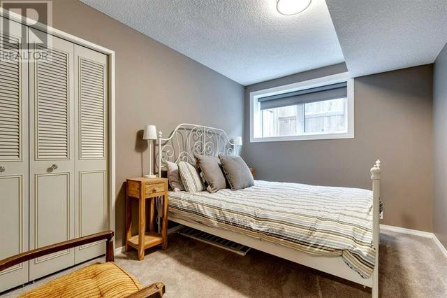 252 Cantrell Drive Sw, House detached with 4 bedrooms, 2 bathrooms and 4 parking in Calgary AB | Image 20