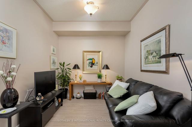 207 - 3085 Bloor St W, Condo with 1 bedrooms, 1 bathrooms and 1 parking in Toronto ON | Image 8