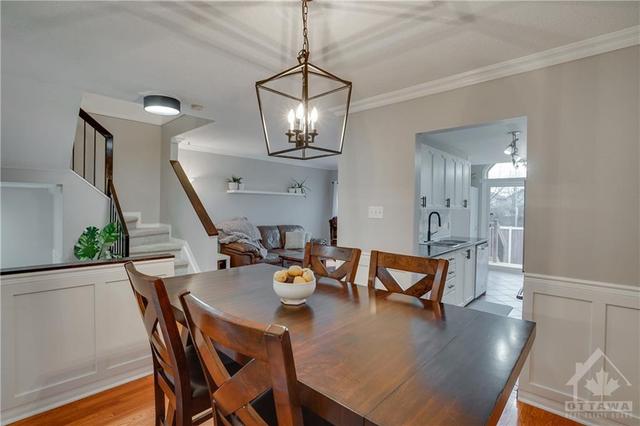 6142 Arbourwood Drive, Townhouse with 3 bedrooms, 3 bathrooms and 3 parking in Ottawa ON | Image 7