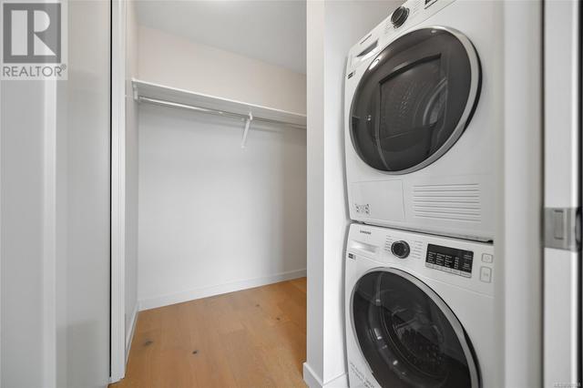in-suite laundry | Image 19
