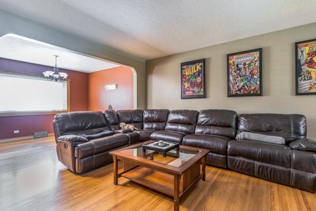 3220 24a Street Sw, House detached with 4 bedrooms, 2 bathrooms and 4 parking in Calgary AB | Image 4