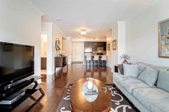 211 - 83 Woodbridge Ave, Condo with 2 bedrooms, 2 bathrooms and 1 parking in Vaughan ON | Image 3