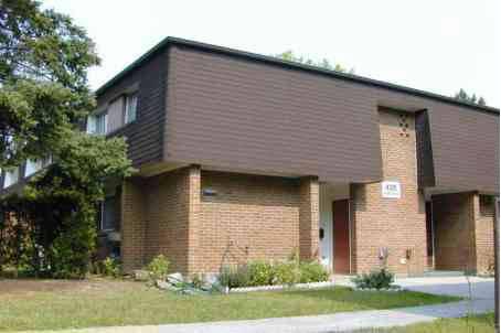 008 - 436 Silverstone Dr, Townhouse with 3 bedrooms, 3 bathrooms and 1 parking in Toronto ON | Image 1