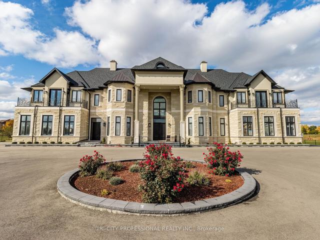 27 Morris Crt, House detached with 6 bedrooms, 7 bathrooms and 31 parking in Brampton ON | Image 34