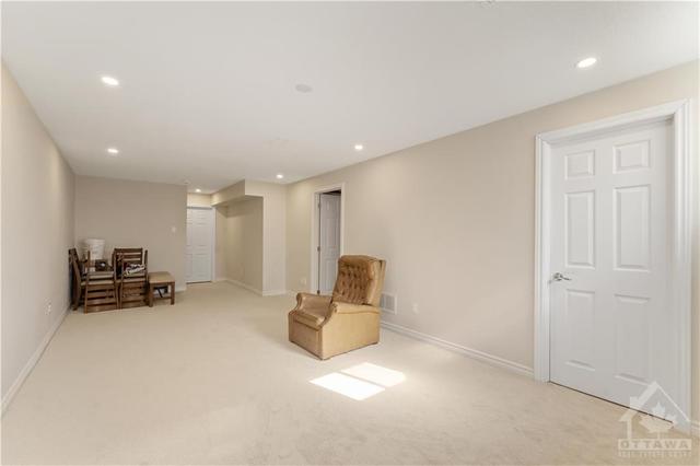 552 Cope Drive, Townhouse with 3 bedrooms, 3 bathrooms and 3 parking in Ottawa ON | Image 26