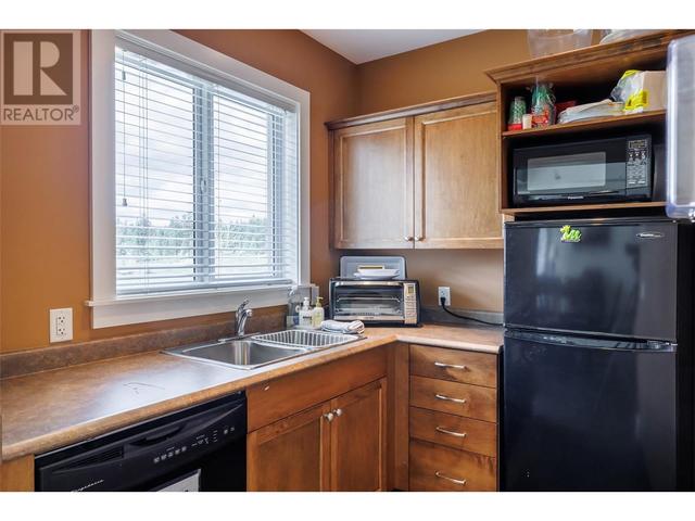 313 - 2532 Shoreline Drive, Condo with 2 bedrooms, 2 bathrooms and 1 parking in Lake Country BC | Image 31