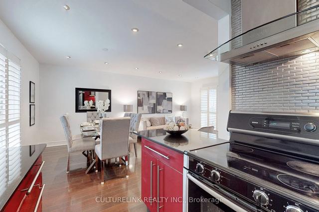 20 Crimson Mill Way, Townhouse with 2 bedrooms, 1 bathrooms and 2 parking in Toronto ON | Image 3