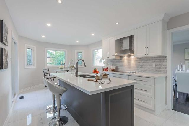 315 Manhattan Dr, House detached with 4 bedrooms, 5 bathrooms and 4 parking in Markham ON | Image 29